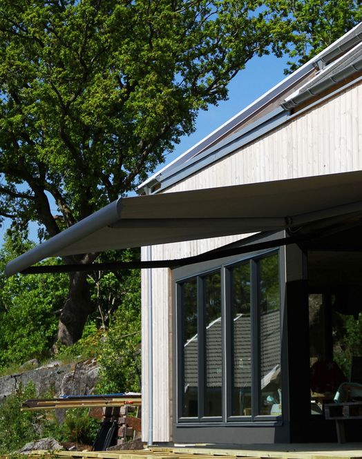 Hovedbilde Markise - Bredde fra 655 til 700 cm x utfall 360 cm